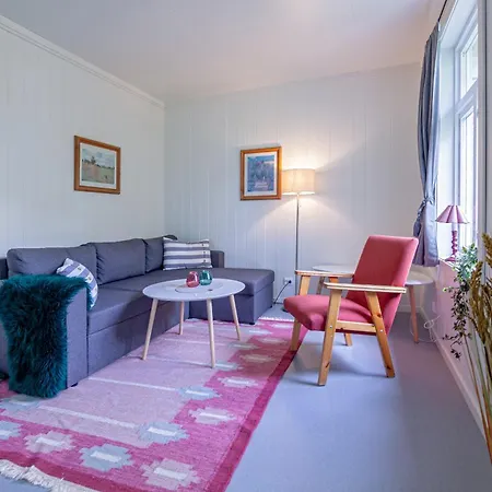 Apartment Explorer In